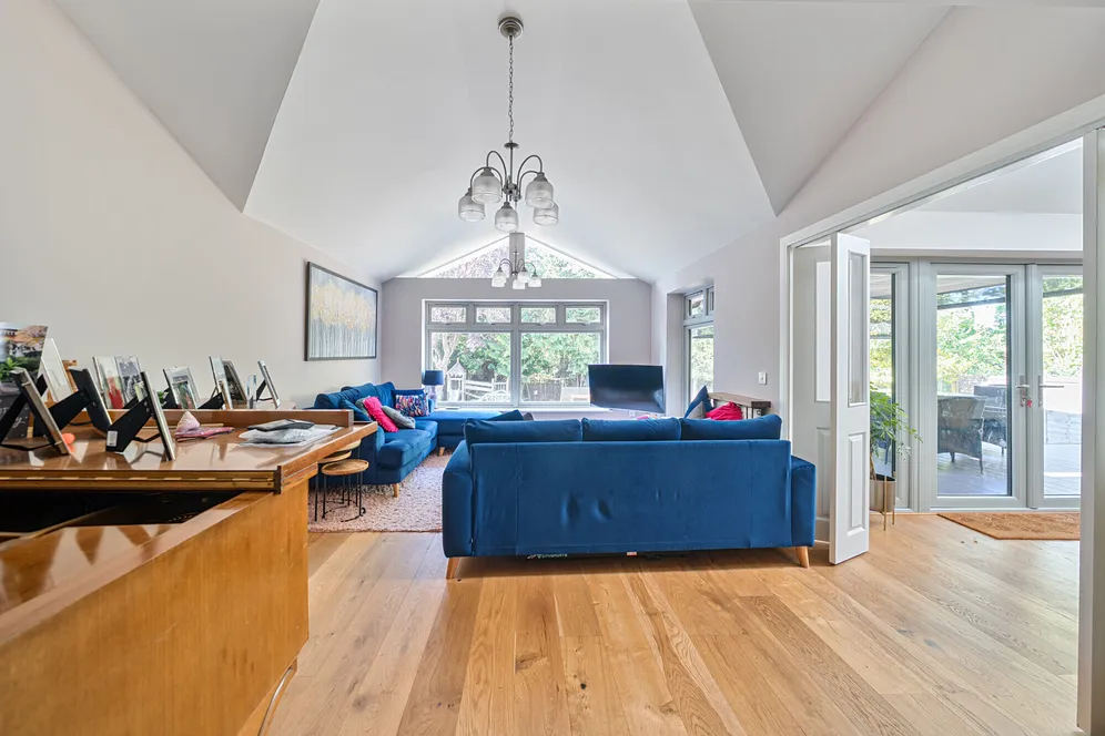 Meadow Walk, Harpenden, AL5 photo 13
