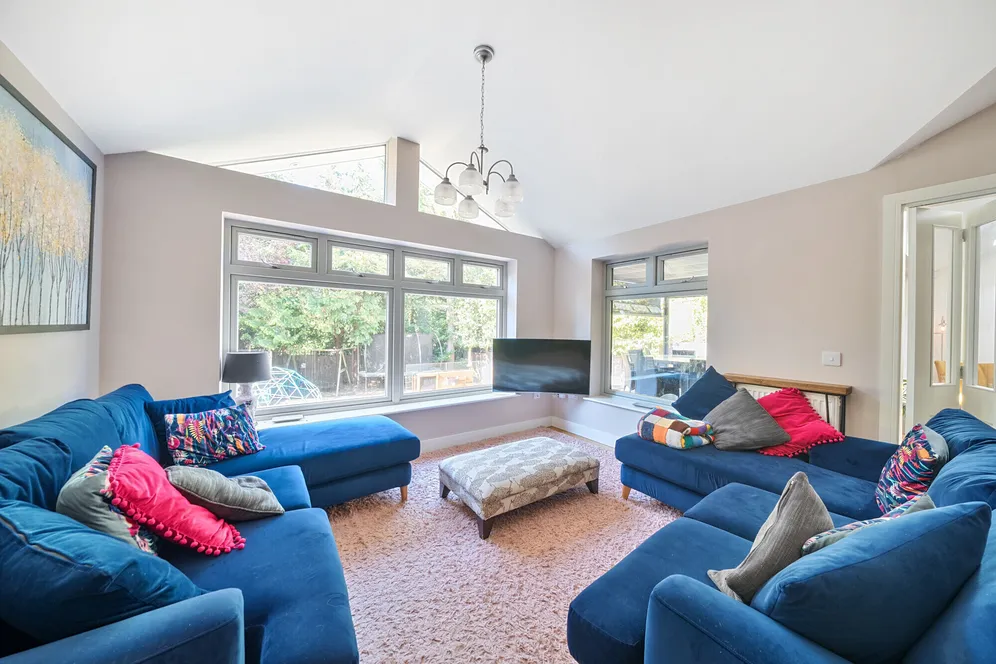 Meadow Walk, Harpenden, AL5 photo 22