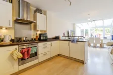 Gabriel Crescent, Lincoln
