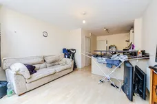 Gabriel Crescent, Lincoln