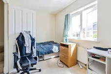 Gabriel Crescent, Lincoln