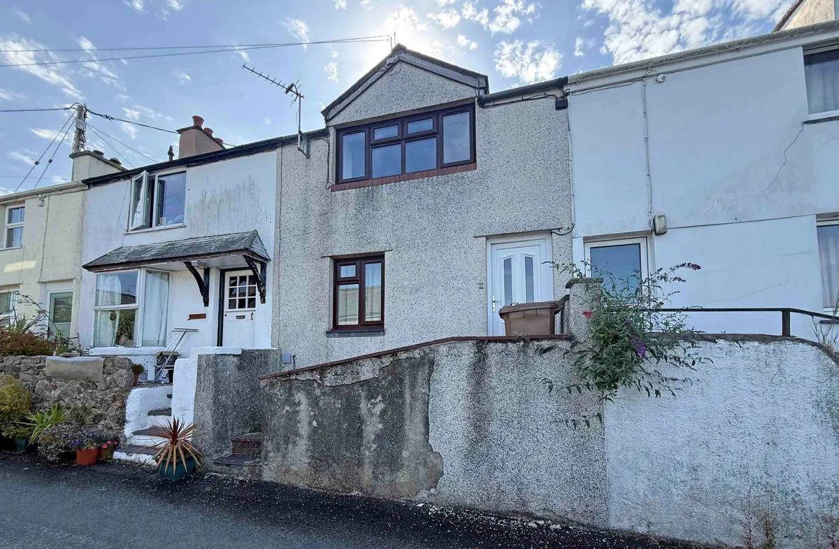 Brynffynnon, Y Felinheli, Gwynedd, LL56