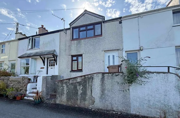 Brynffynnon, Y Felinheli, Gwynedd, LL56