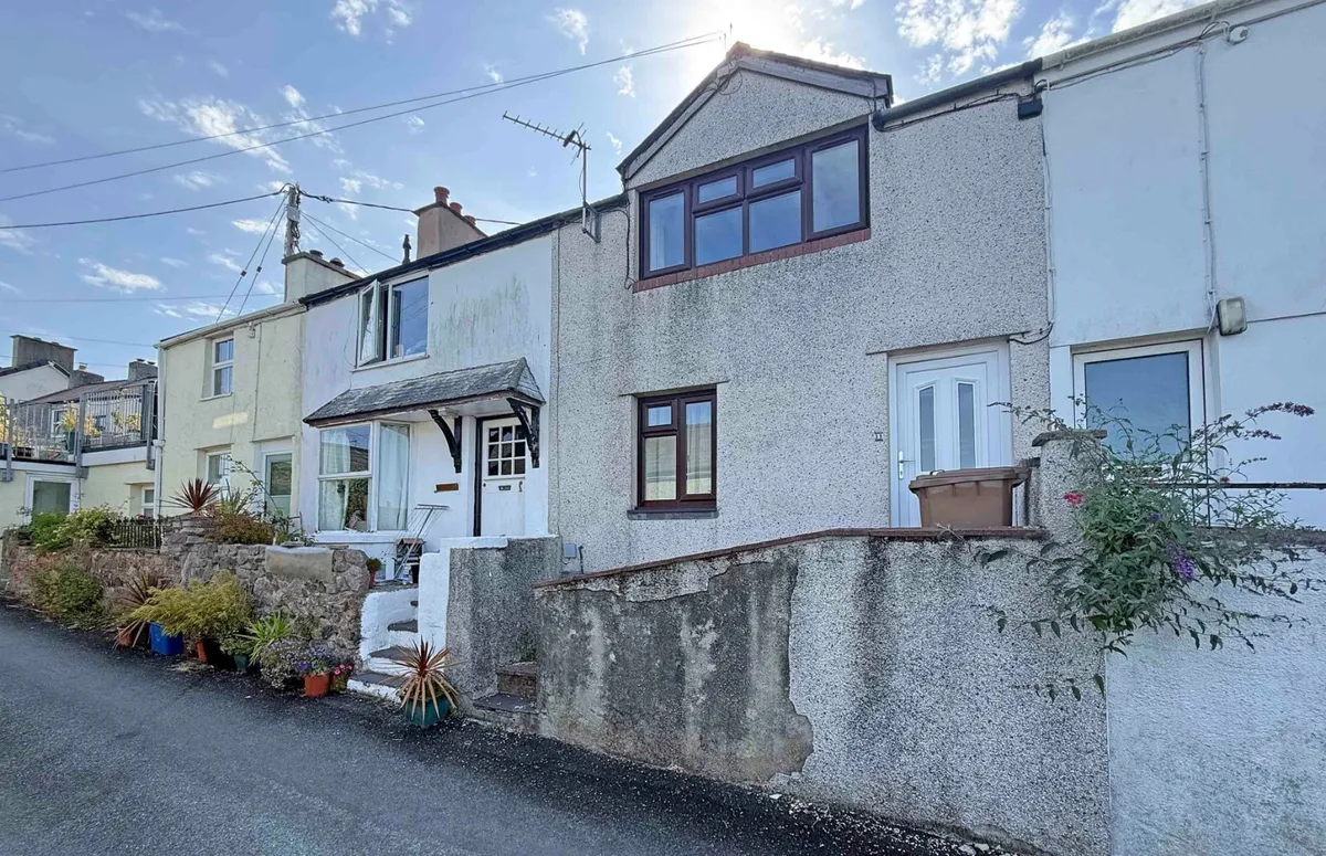 Brynffynnon, Y Felinheli, Gwynedd, LL56