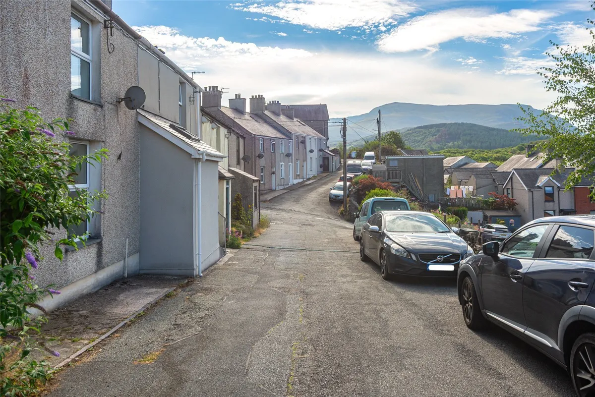 Mostyn Terrace, Bethesda, Bangor, Gwynedd, LL57