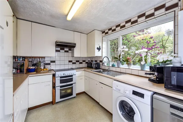 Grafton Road, Selsey, PO20 photo 6