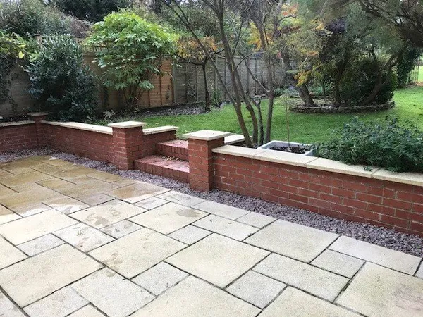 St Clair Close, Oxted, RH8 photo 14