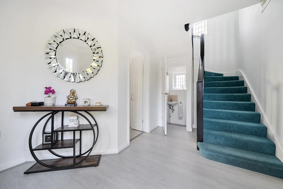 Watling Knoll, Radlett, WD7 photo 4