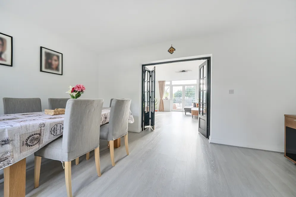 Watling Knoll, Radlett, WD7 photo 13