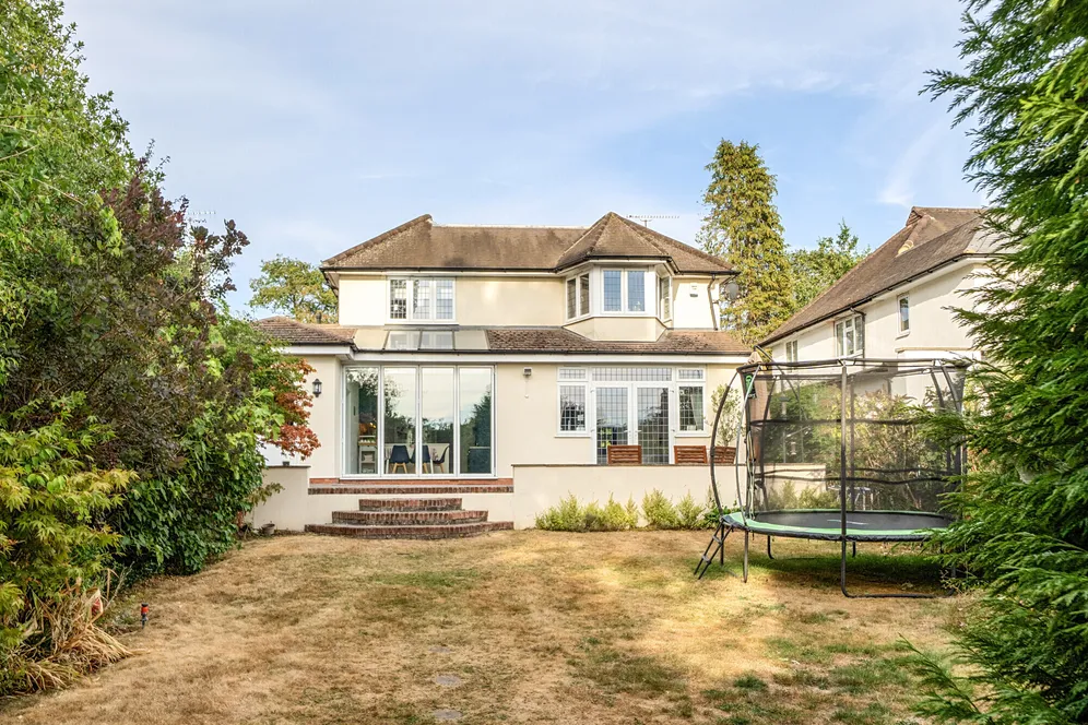 Watling Knoll, Radlett, WD7 photo 15