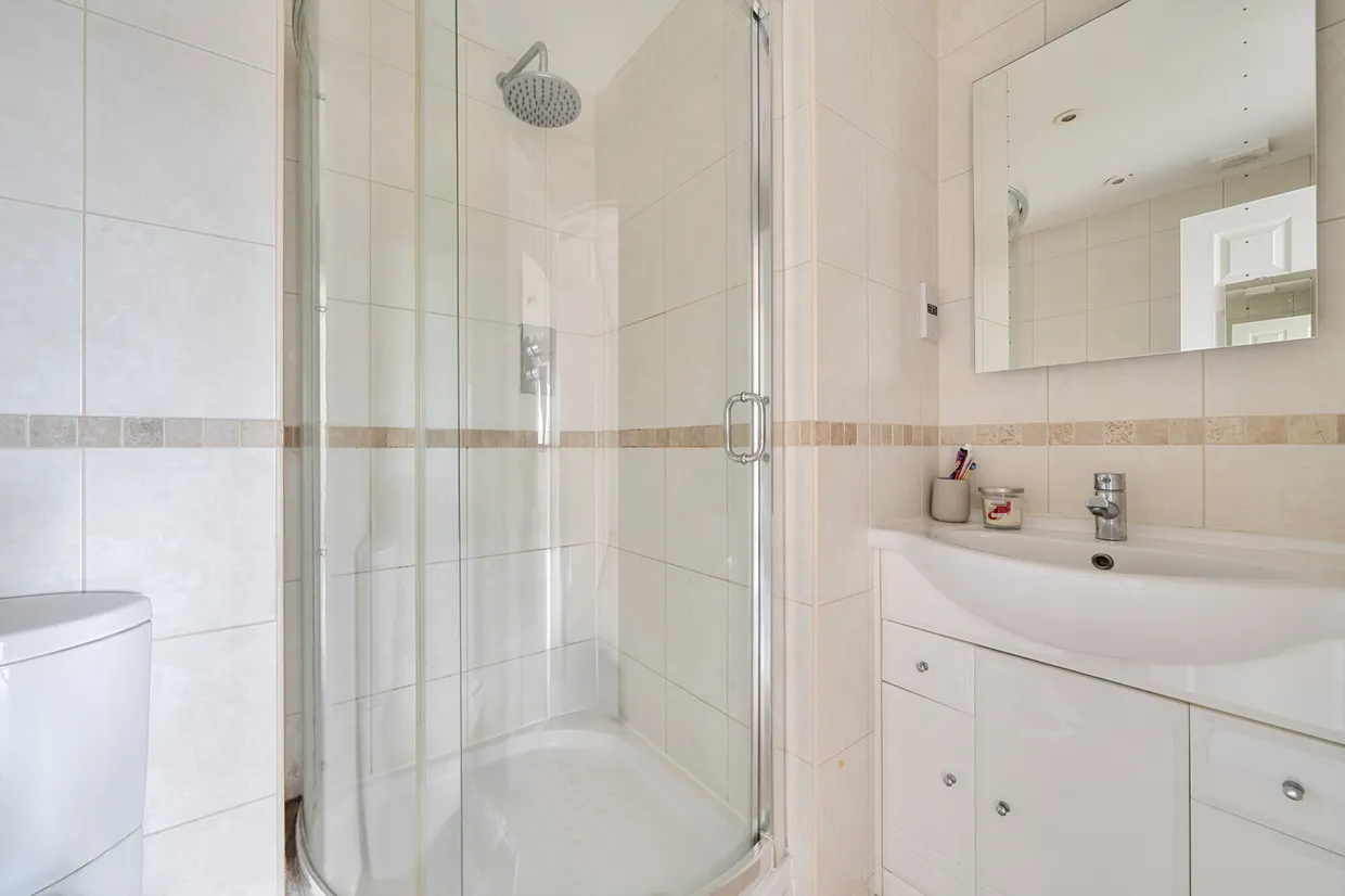 Watling Knoll, Radlett, WD7 photo 21