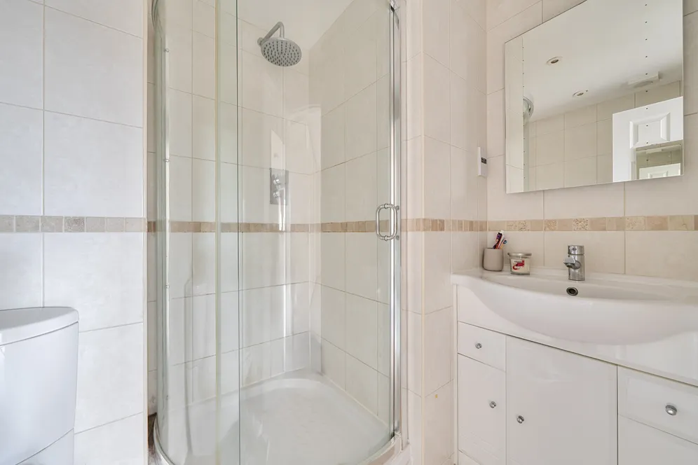 Watling Knoll, Radlett, WD7 photo 21