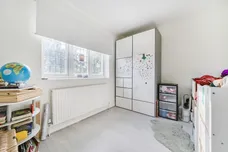 Watling Knoll, Radlett, WD7 photo 22