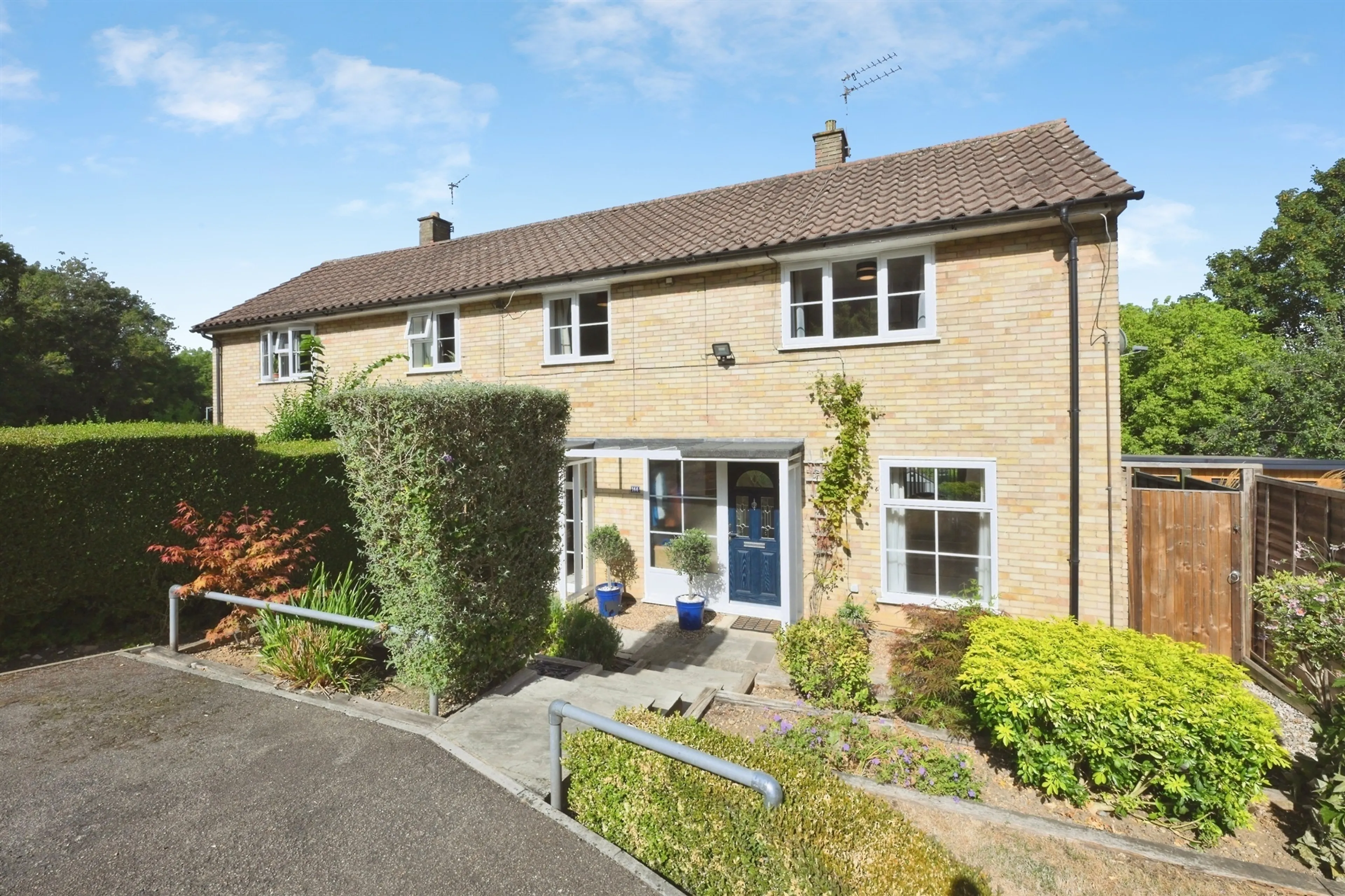 Property photo 0