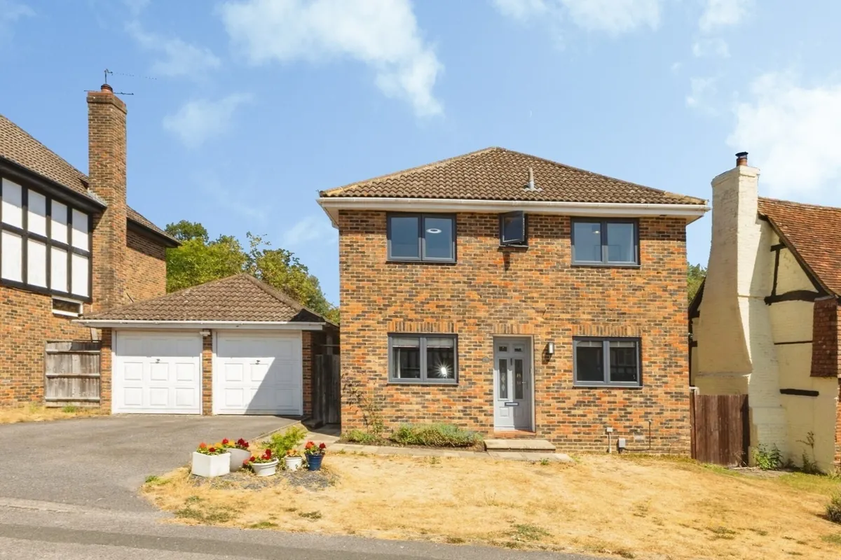 Melksham Close, Lower Earley, Reading