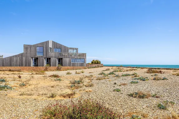 Beach Road, Shoreham-By-Sea, BN43