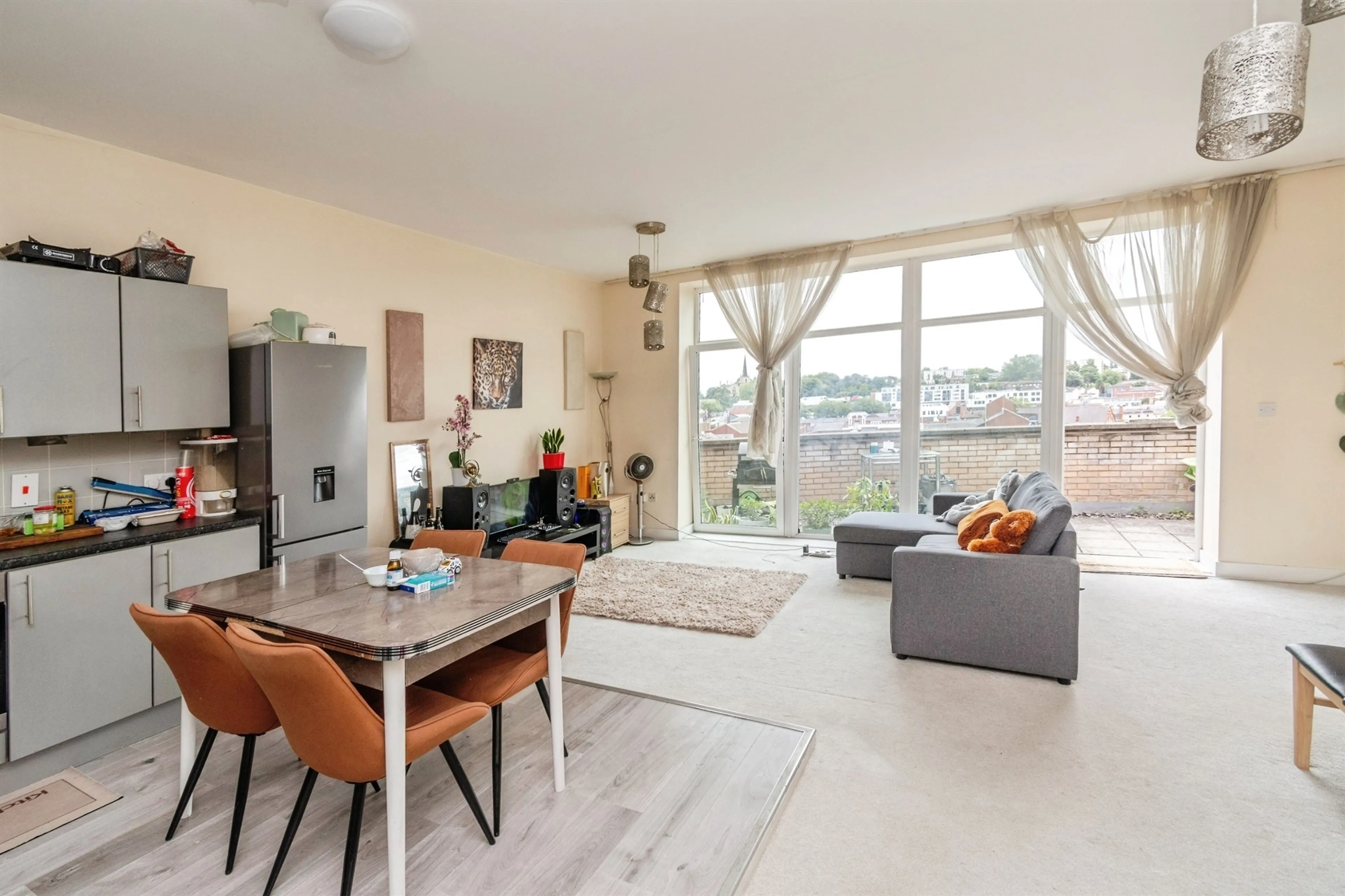 Property photo 0