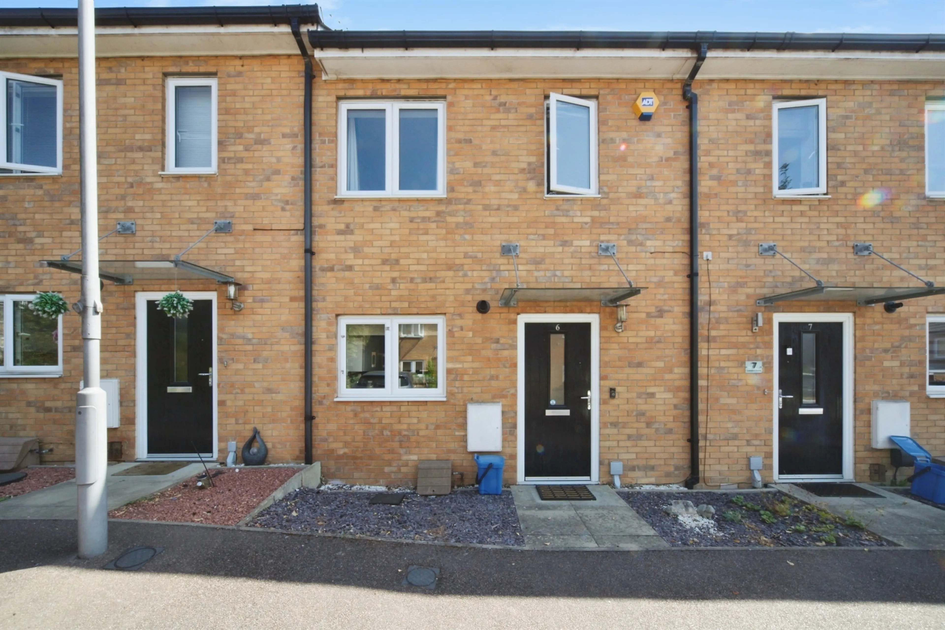 Property photo 0
