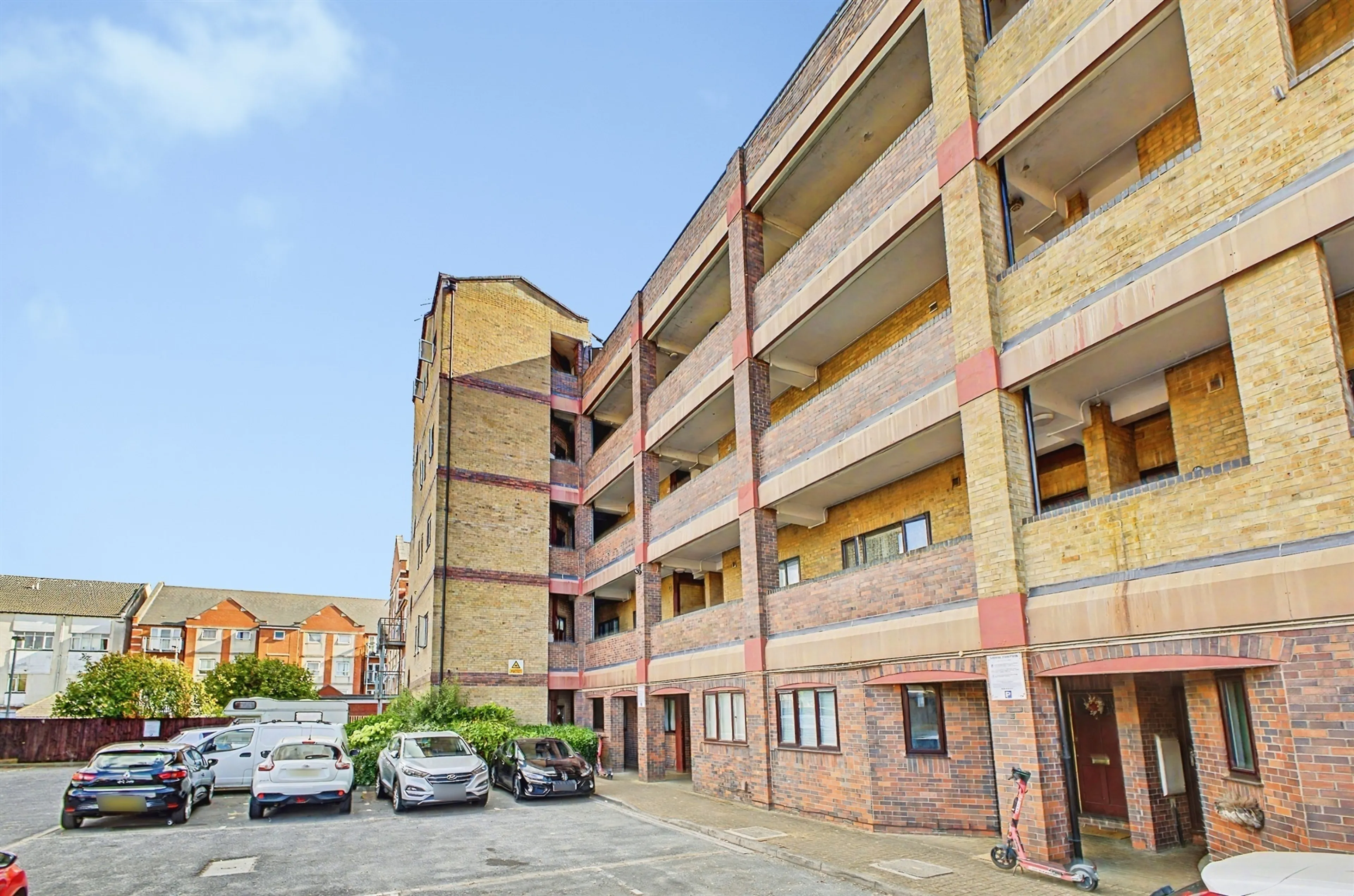 Property photo 0