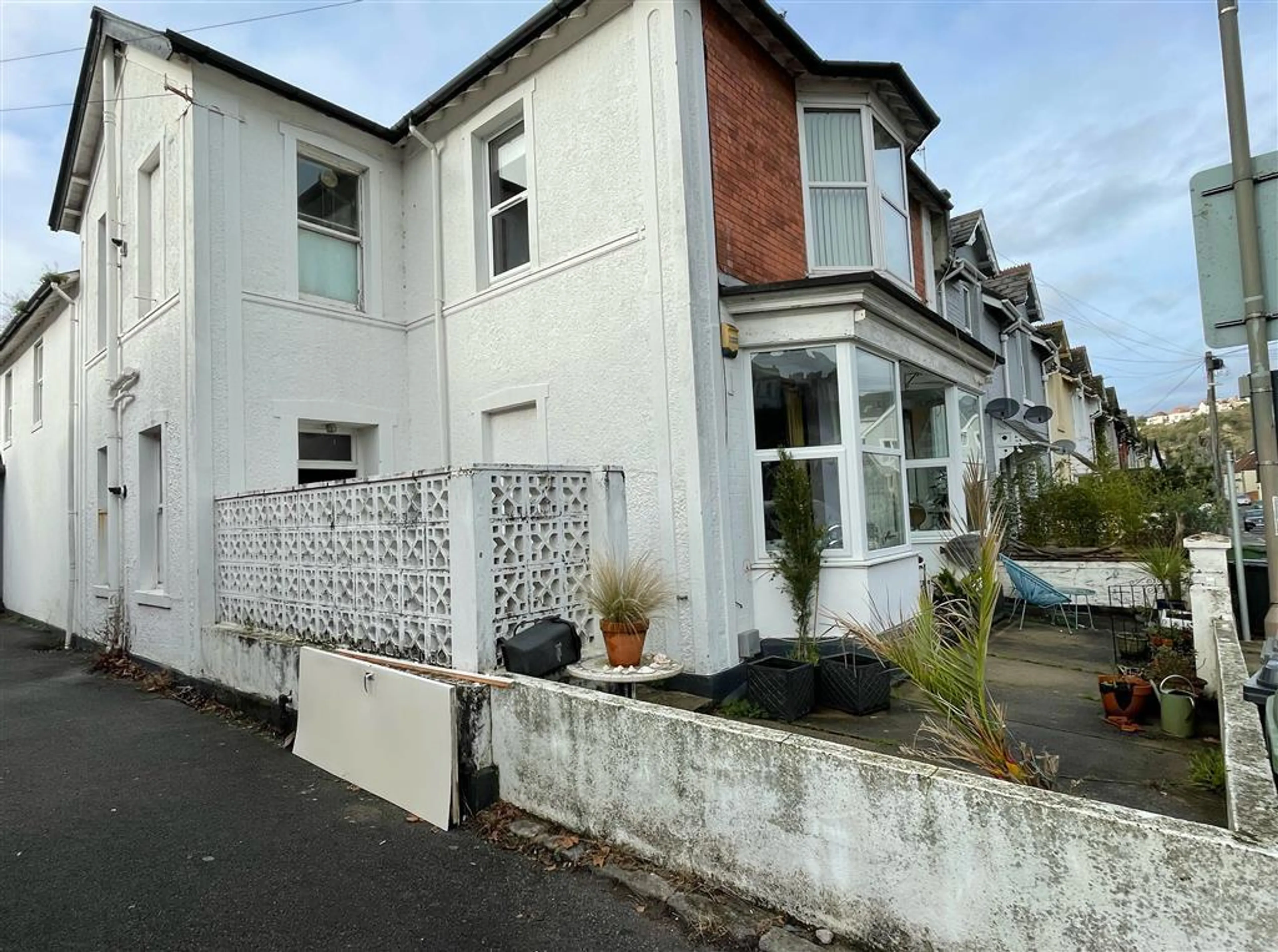 Property photo 0