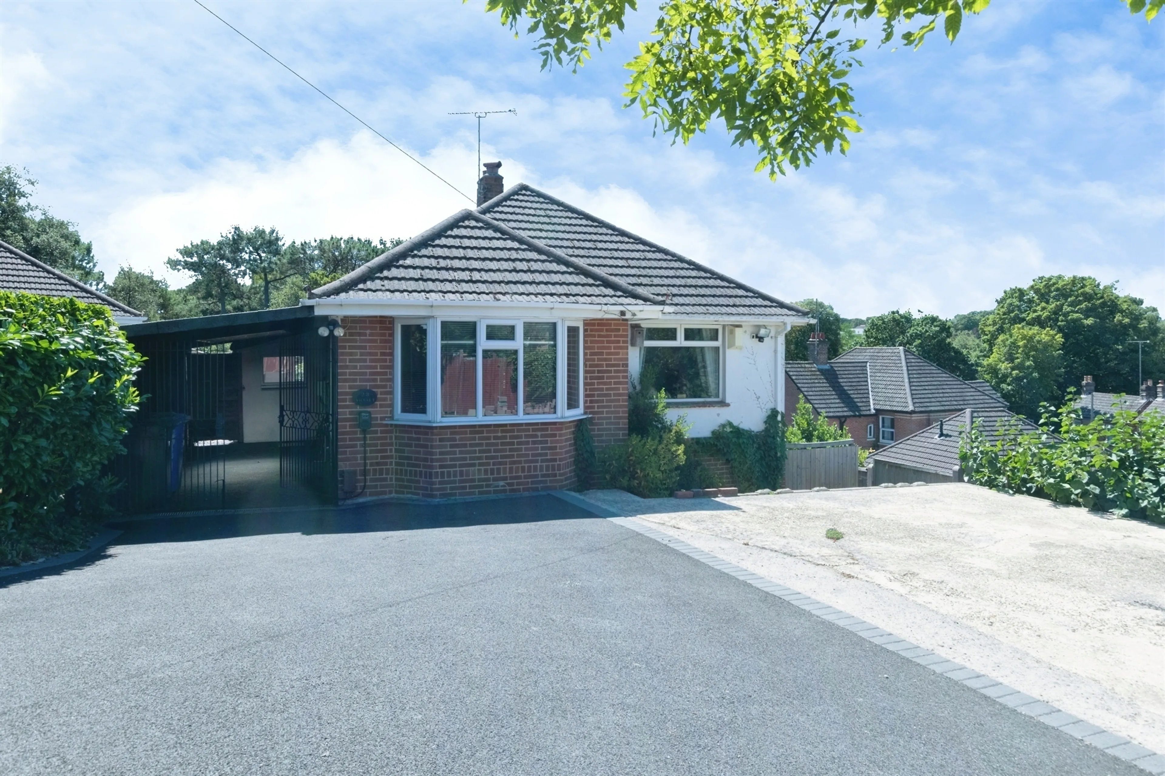 Property photo 0