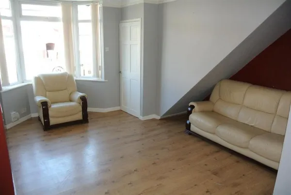 Max Road, L14 4BG