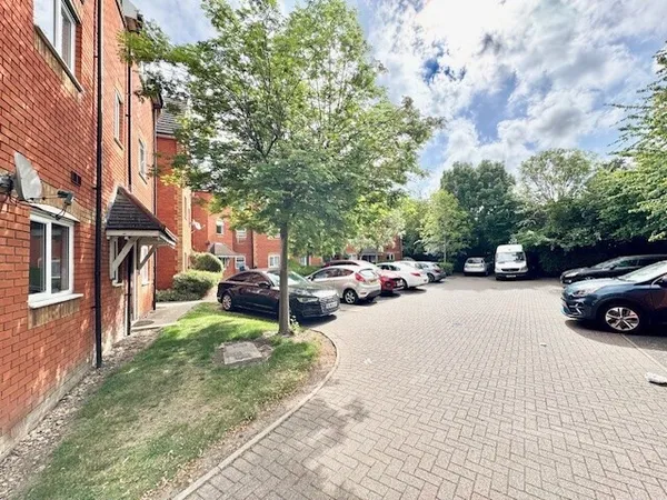 Foxglove Road, Romford, RM7 0YW