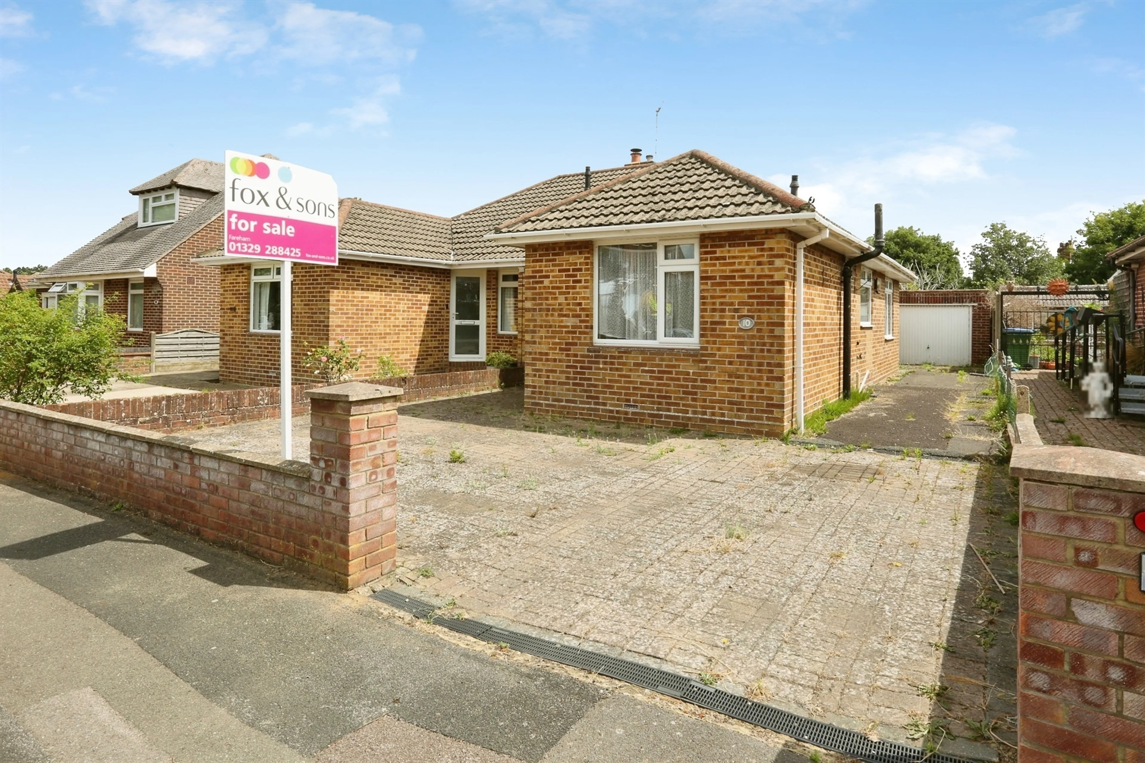 Property at Coombe Farm Avenue, Fareham