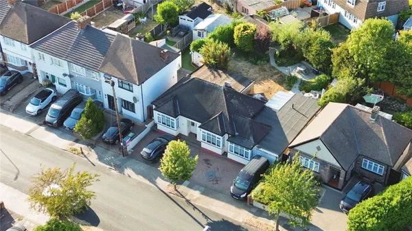 Hillfoot Road, Romford, RM5
