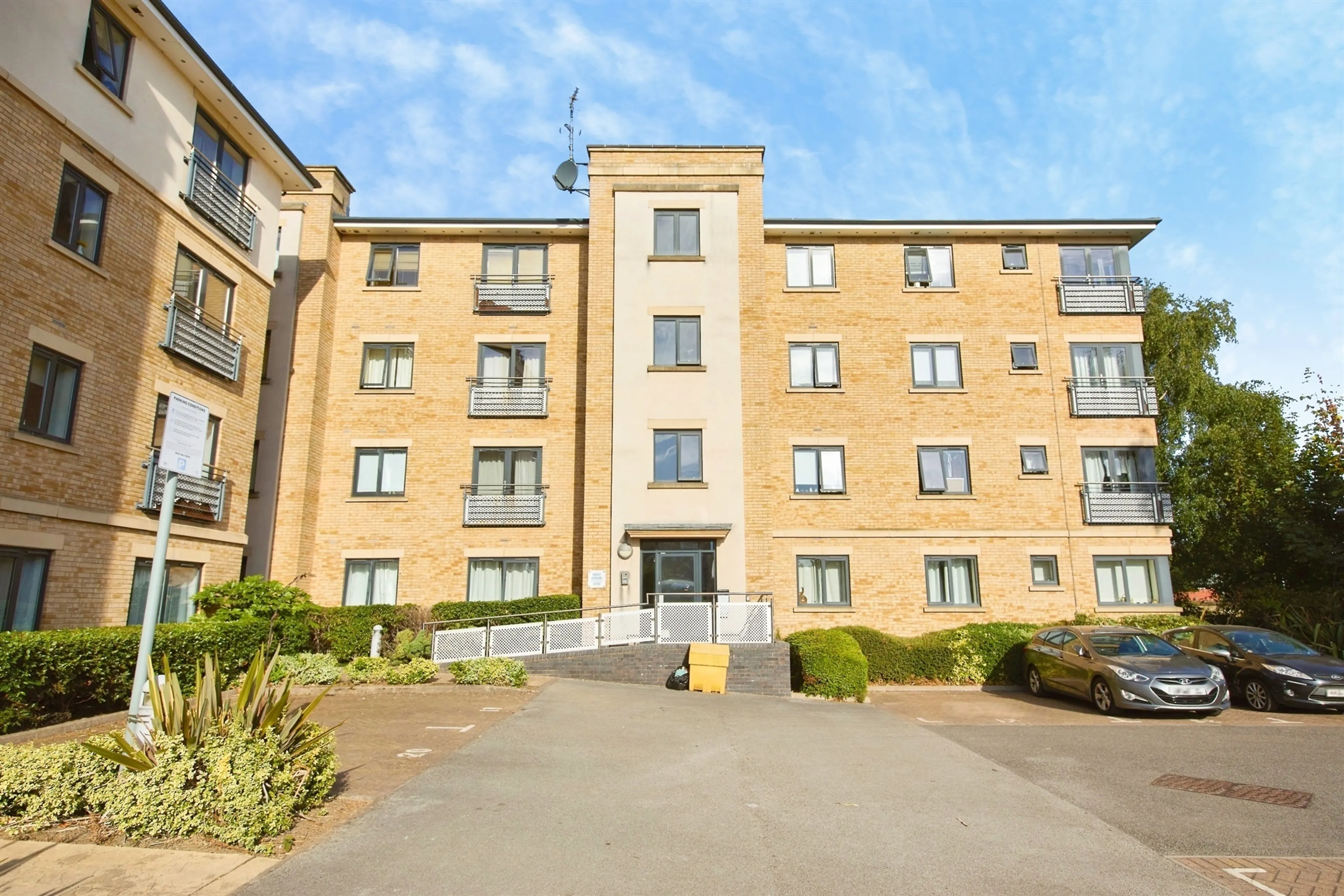 Property photo 0