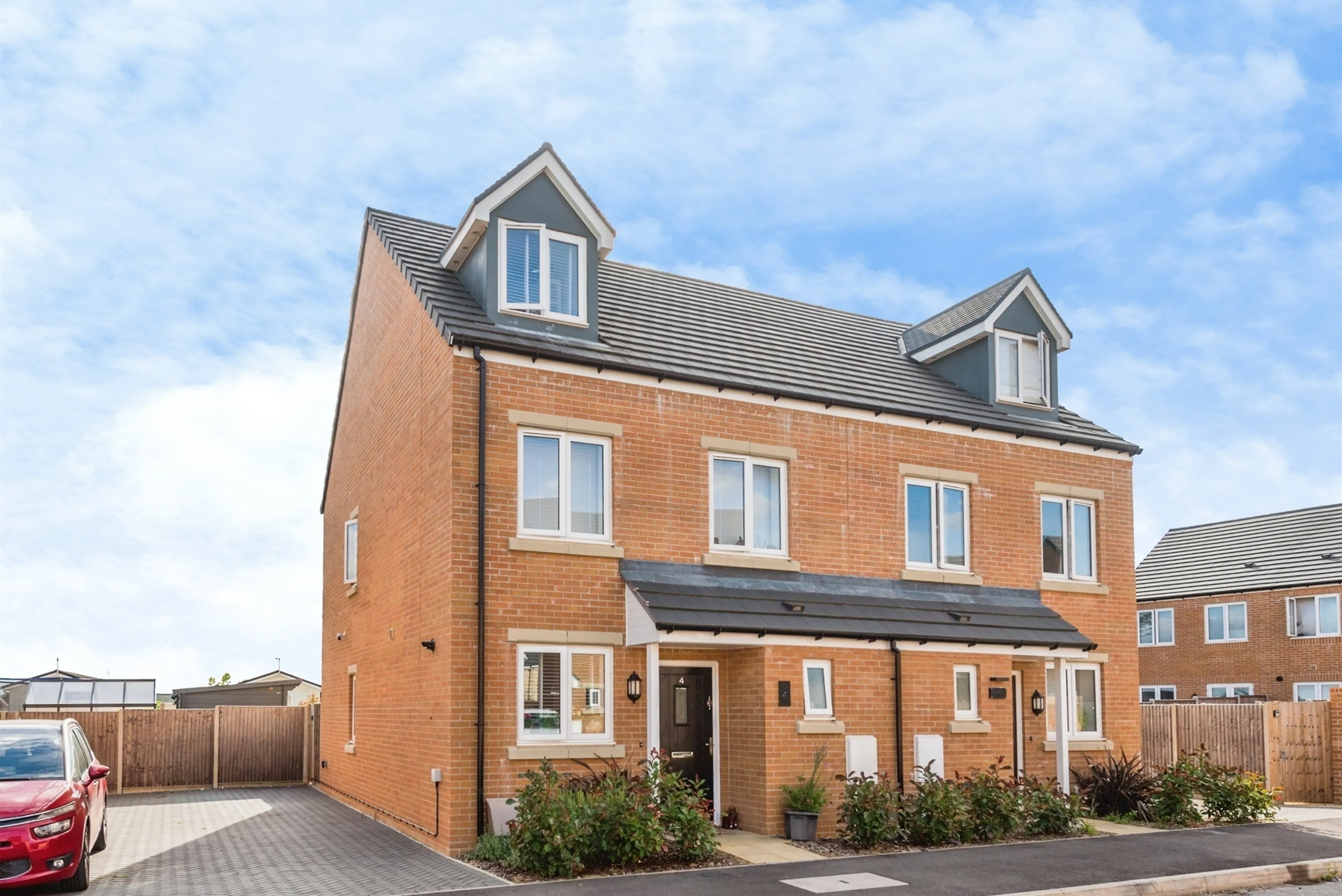 Property photo 0