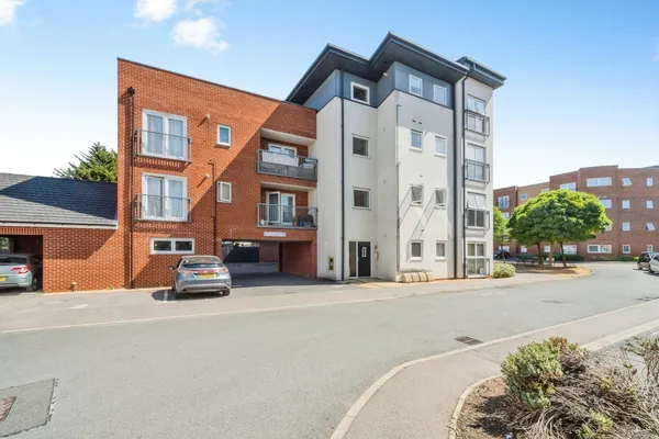 Knights Crescent, MILTON KEYNES, Buck...