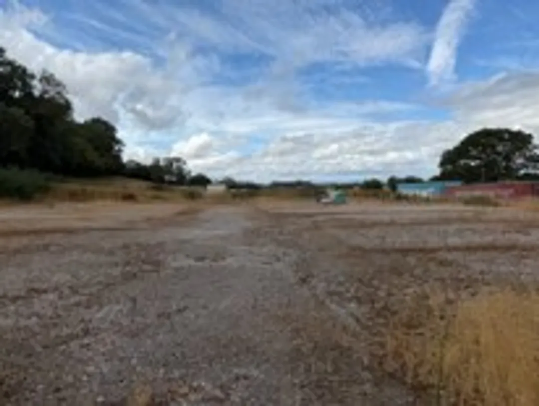https://mr0.homeflow-assets.co.uk/files/photo/image/48079/3492/_x_/daf18bff-b2fb-4f08-a5fe-f587cf3bae1e_web.jpg