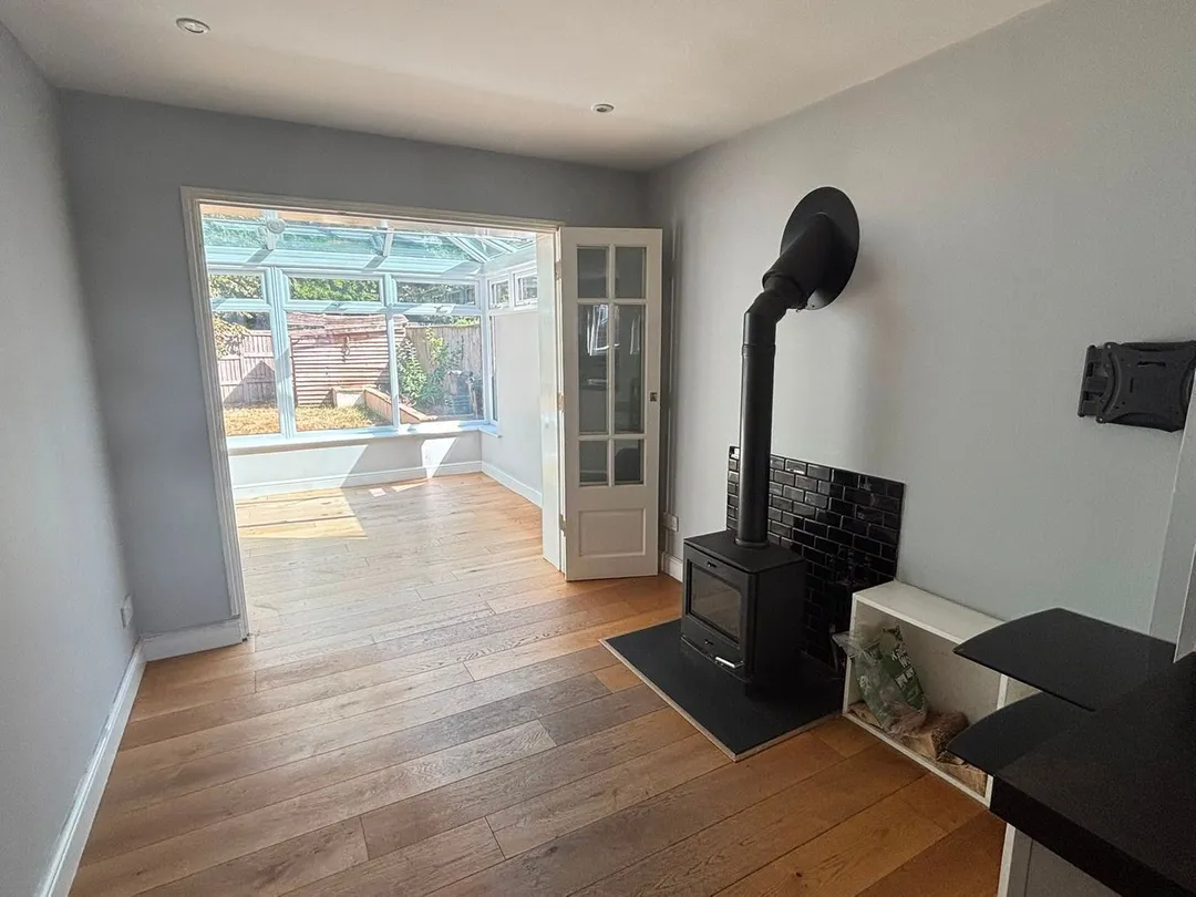 https://mr0.homeflow-assets.co.uk/files/photo/image/48079/3678/_x_/58880104.jpg