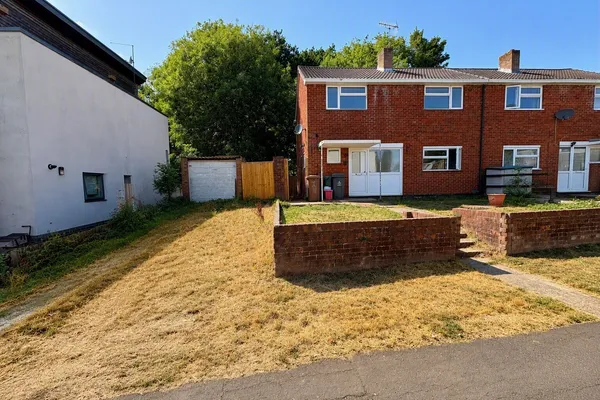 Peartree Way, SG2