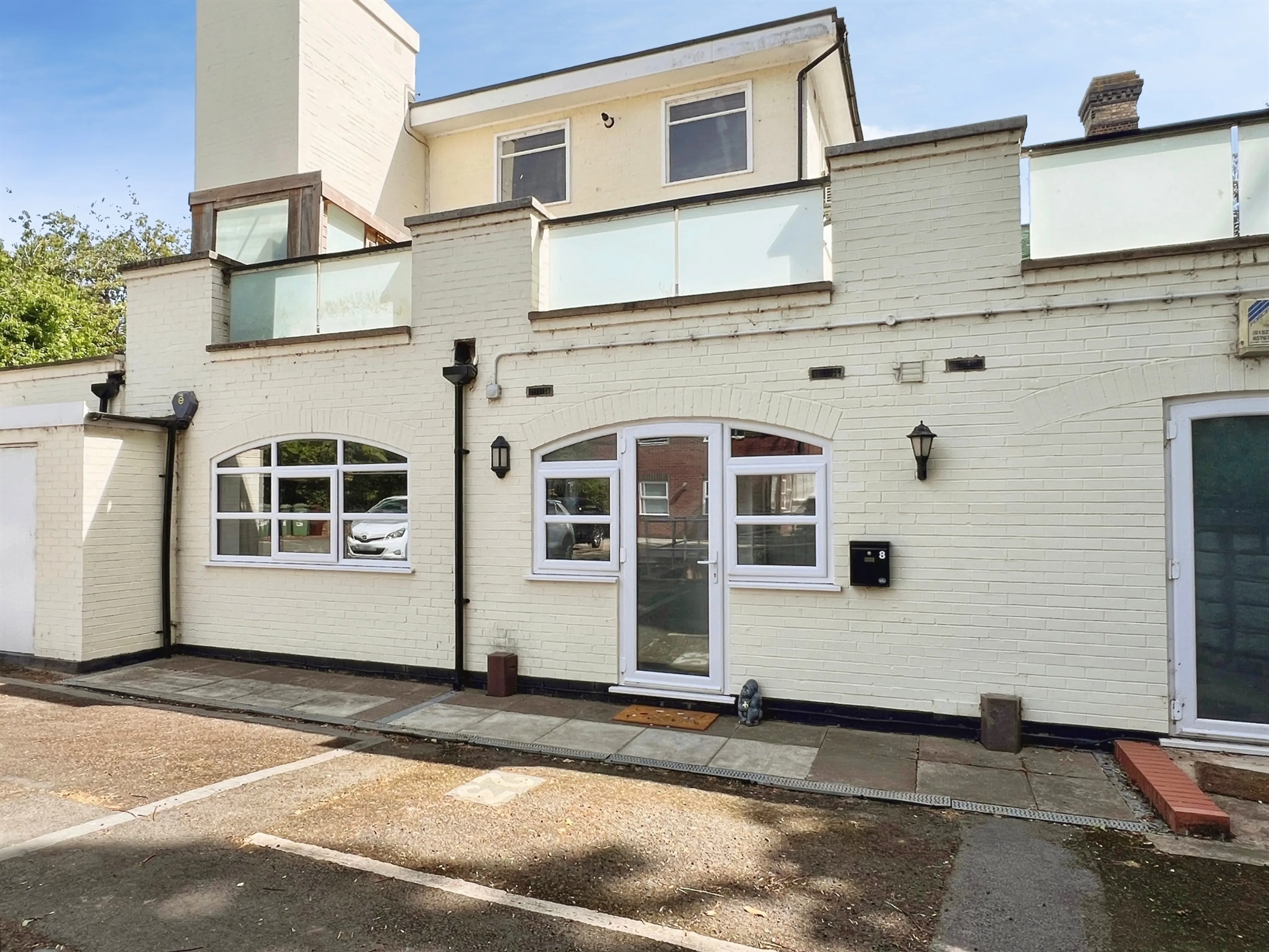 Property photo 0