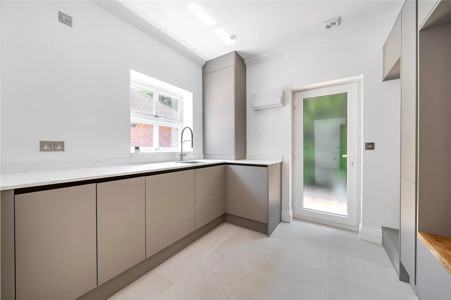 Brook Lane, Flitton, MK45 photo 9