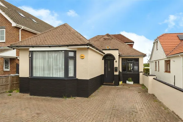 Frances Road, WATERLOOVILLE, Hampshir...