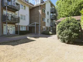 Harlands Road, HAYWARDS HEATH thumb 2