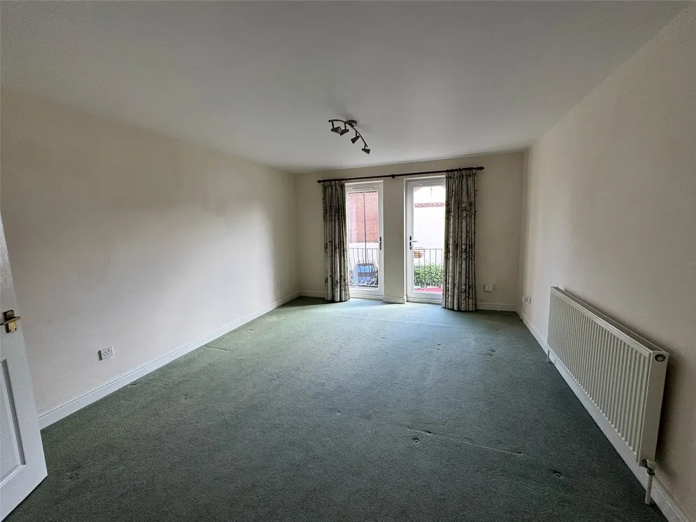 Property carousel item 5