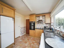 Newlands Grove, Ruishton, Taunton thumb 3