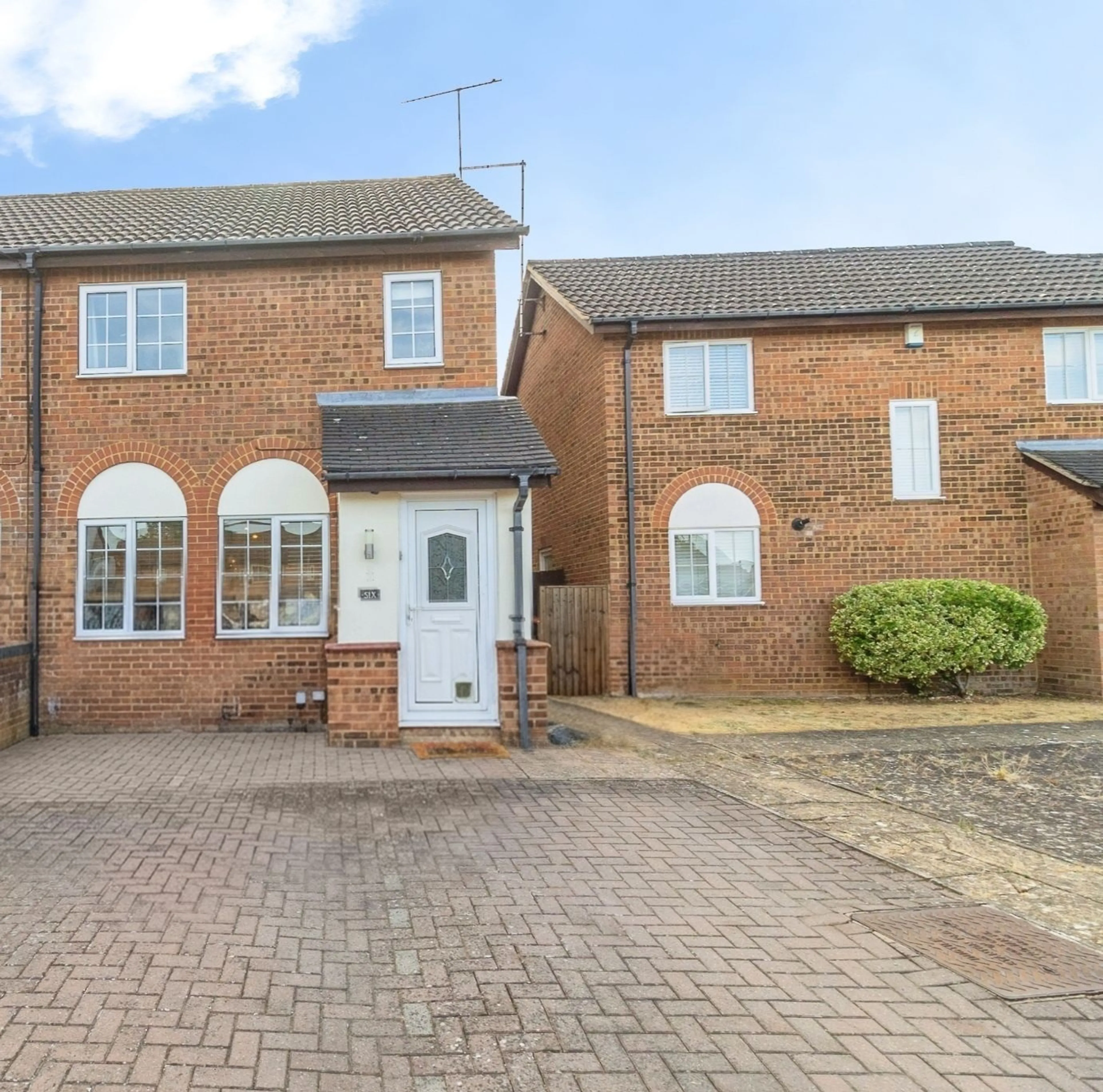 Property photo 0