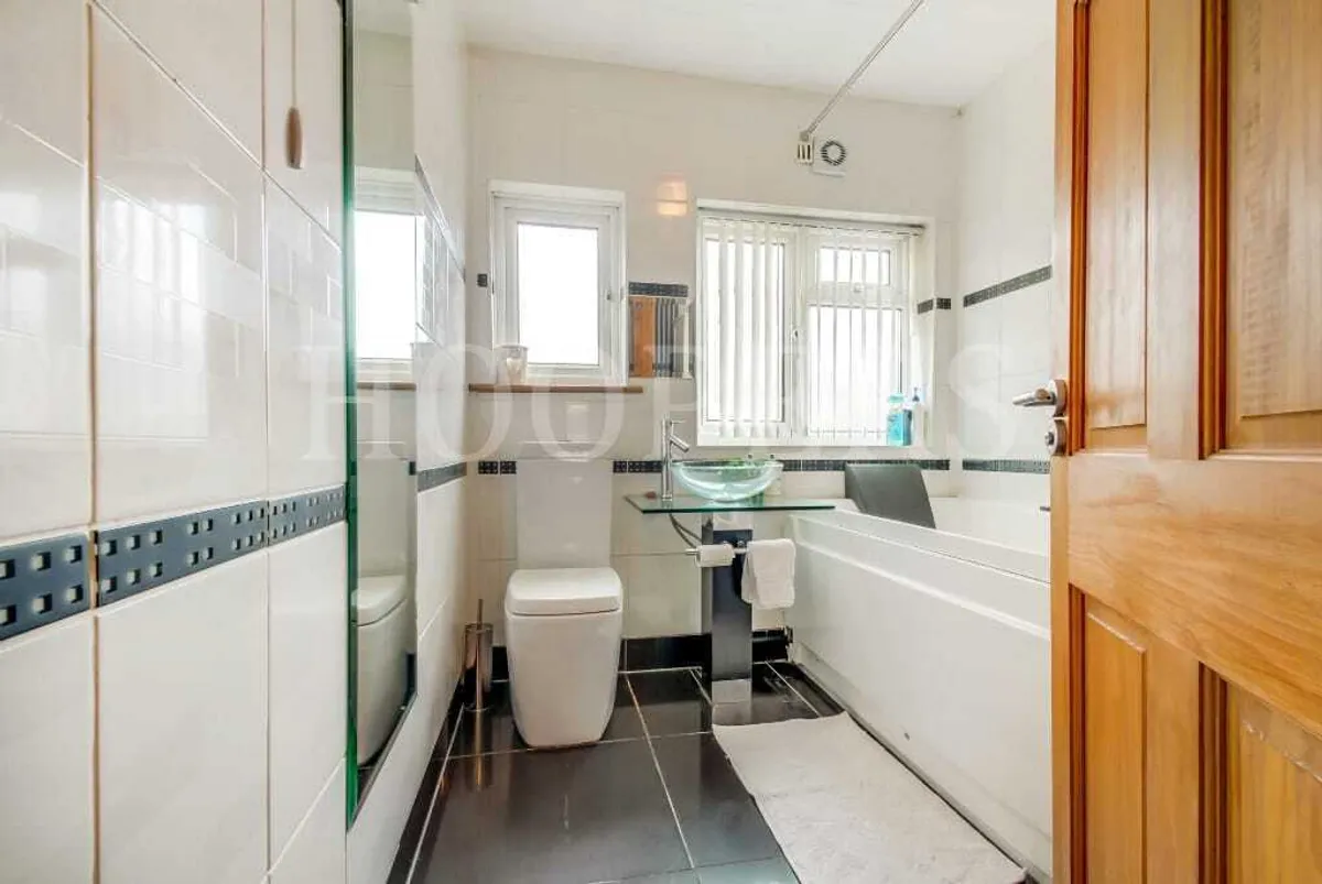 Kenwyn Drive, London, NW2