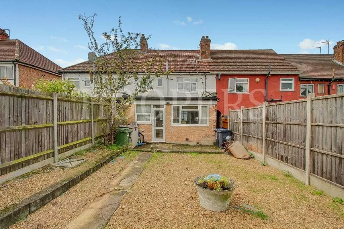 Kenwyn Drive, London, NW2