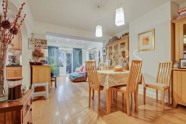 Alder Grove, London, NW2