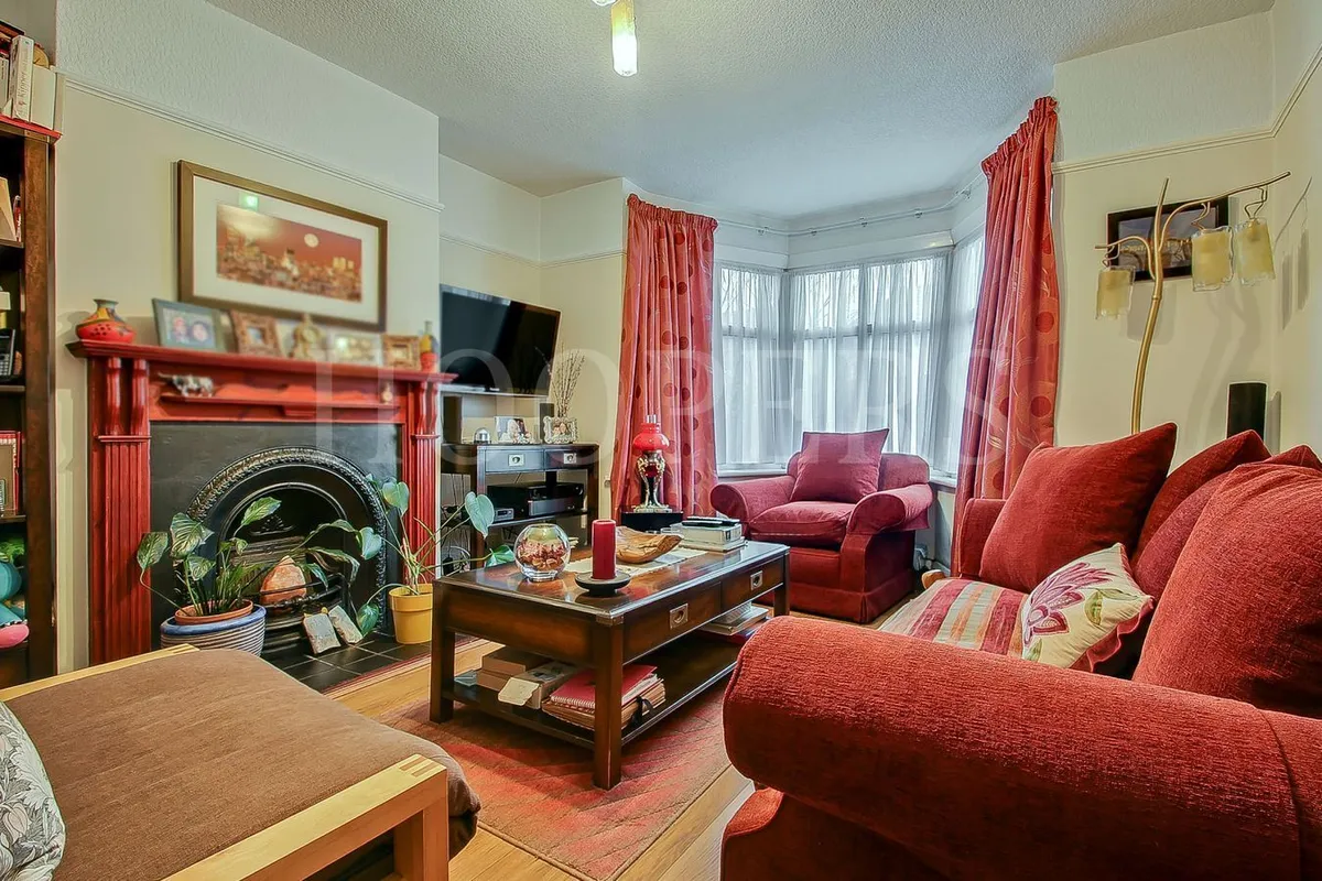 Alder Grove, London, NW2