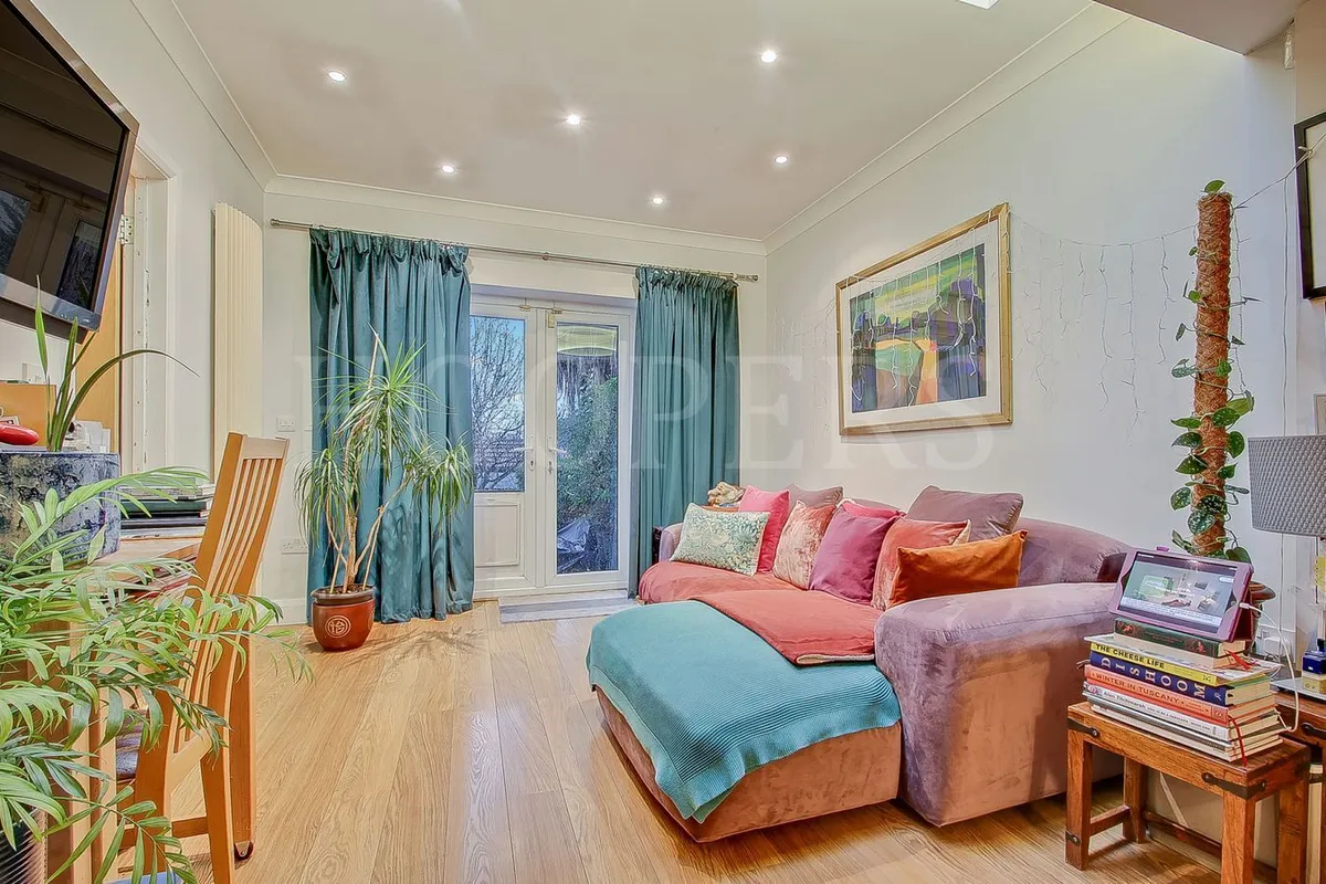 Alder Grove, London, NW2