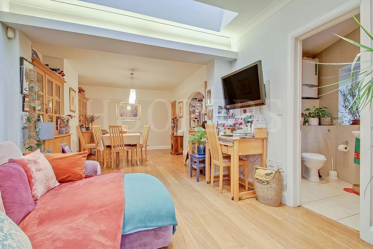 Alder Grove, London, NW2