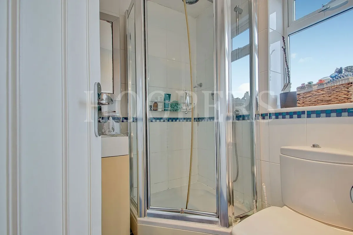 Alder Grove, London, NW2
