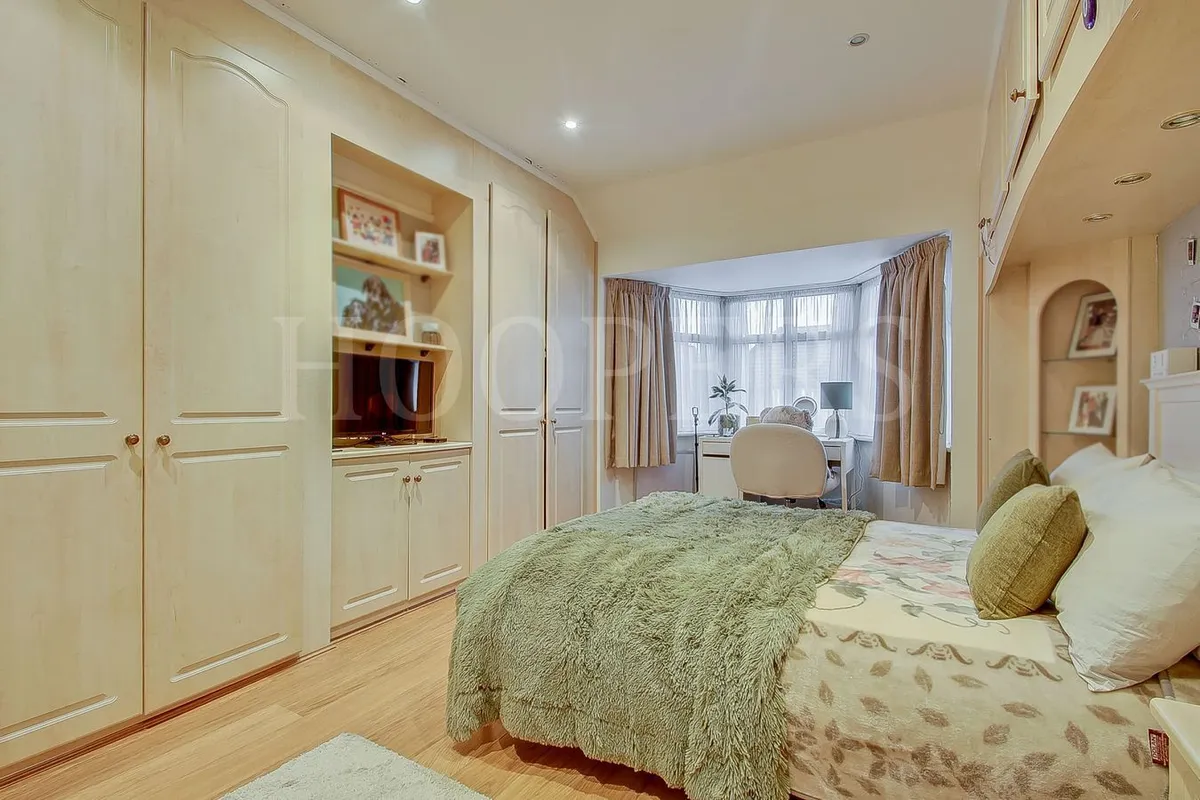 Alder Grove, London, NW2
